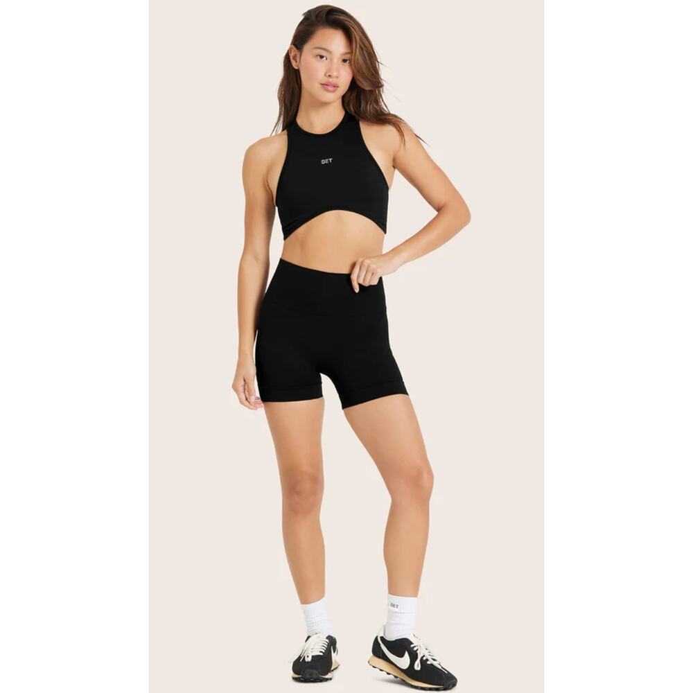 Set active black bike shorts